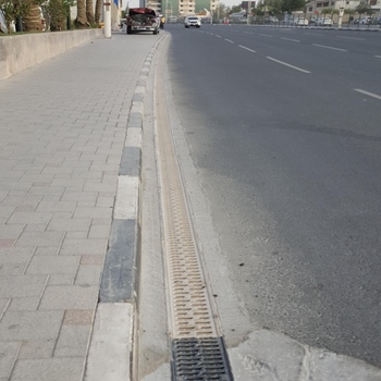 الطريق بالقرب من إشارات رمادا، الدوحة الطريق بالقرب من إشارات رمادا، الدوحة