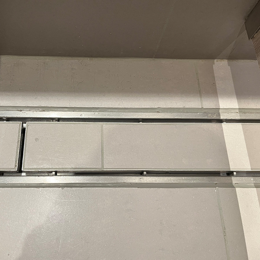 [Translate to العربية:] ACO Tile-Type Floor Drain Channel